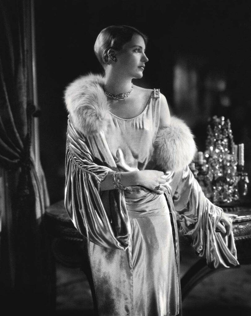 Lee Miller: Fotoreporter și un simbol al mișcării suprarealiste