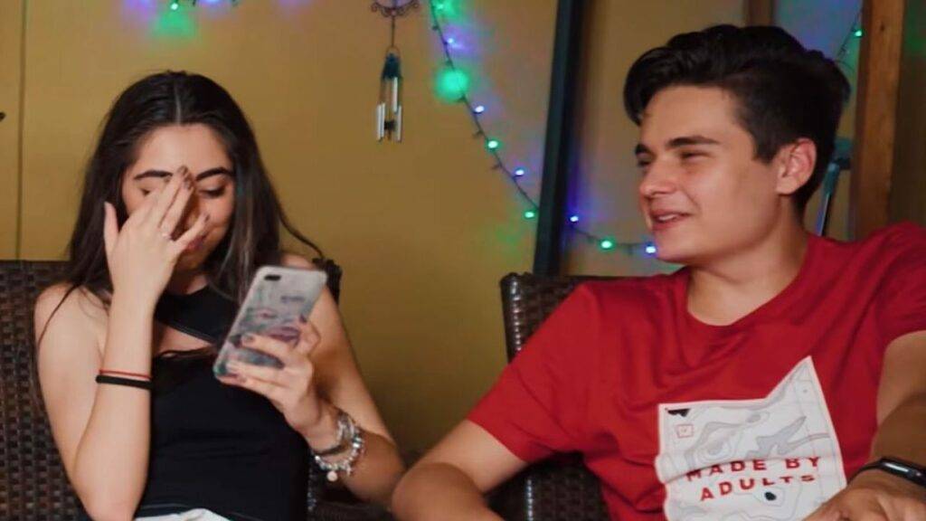 Selly a sărbătorit doi ani de relație alături de iubita sa Smaranda