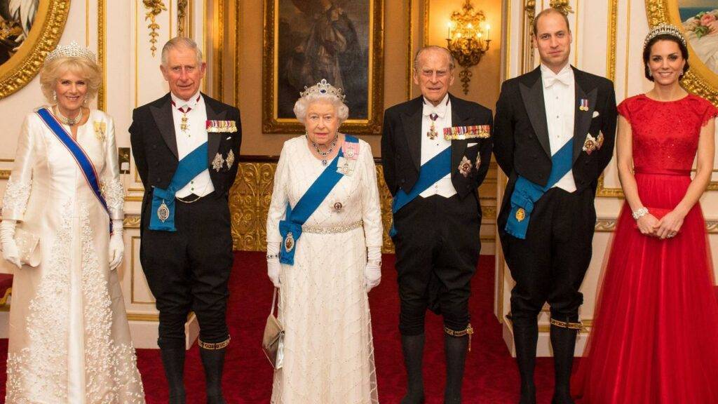 Un fost bucătar al Familiei Regale povestește care sunt regulile pe care membrii familiei trebuie să le respecte la masă