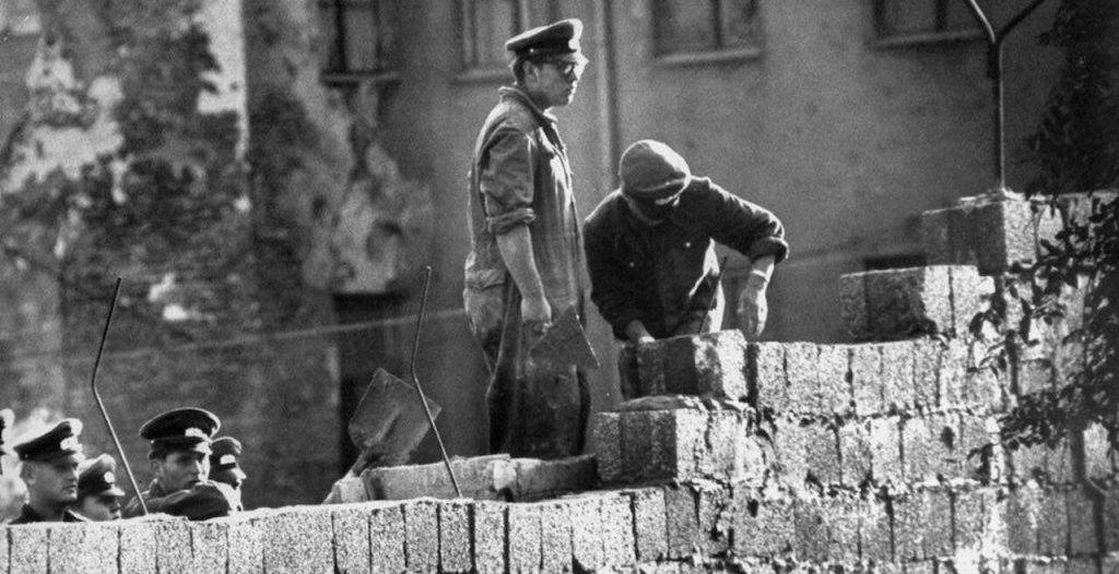 Razboiul-Rece-in-Europa.-Lupta-definitiva-intre-capitalism-si-comunism