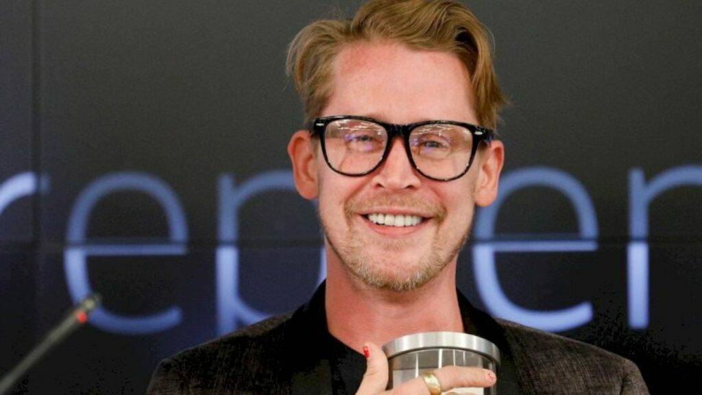 Actorul din „Singur Acasă” încearcă să își convingă fanii să poarte mască