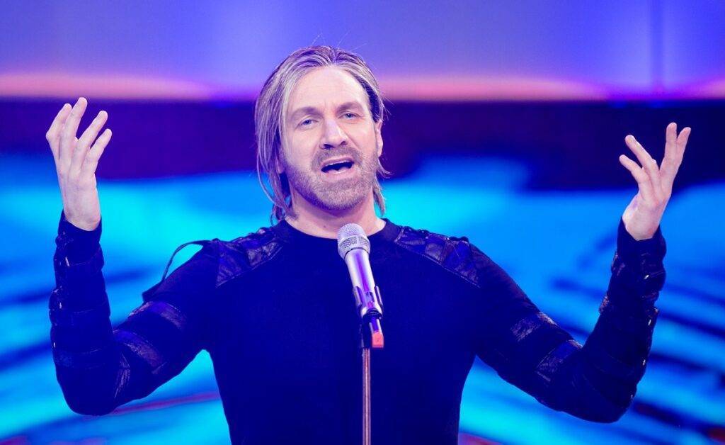 Alin Oprea este întreținut de iubita sa? Avea o avere de peste 1 milion de euro, însă Larisa i-a luat tot