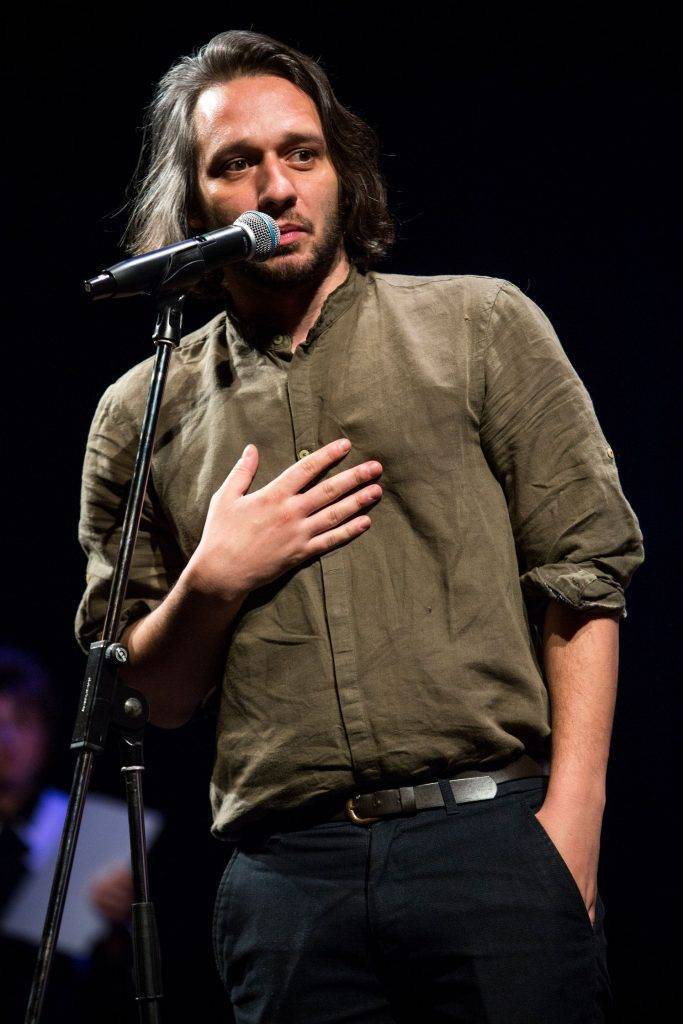 Robert Gabriel Elekes, o dronă care să mă vrea în sfârșit doar pe mine