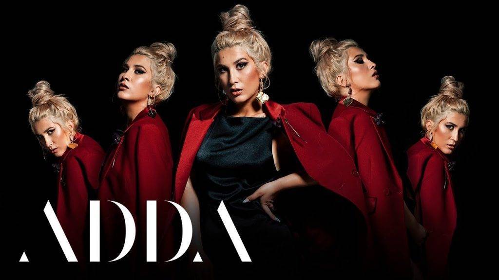 O artistă de la noi aruncă bomba pe rețelele de socializare și își întoarce fanii împotriva ei!