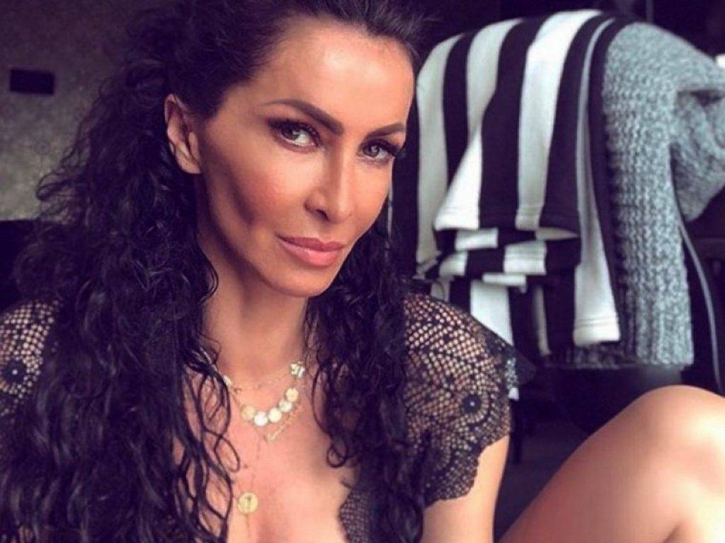 Mihaela Rădulescu este în stare să mute munții pentru fiul său!