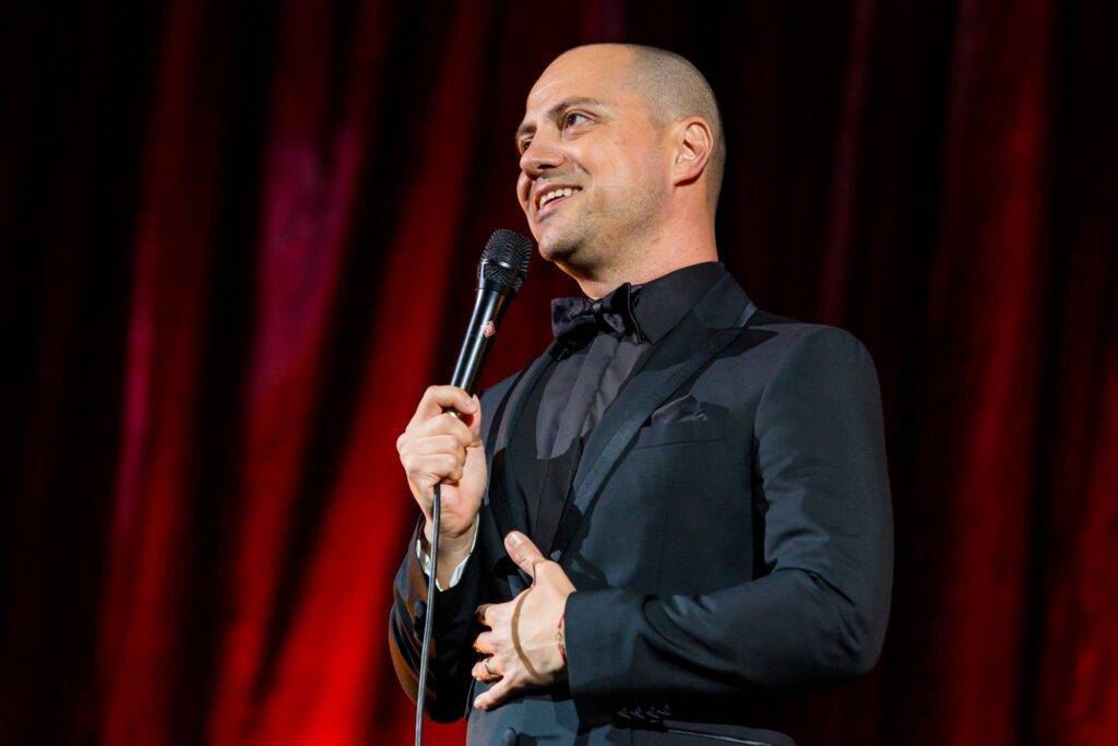 Ea este femeia care l-a cucerit pe Dan Badea! Prezentatorul este îndrăgostit nebunește