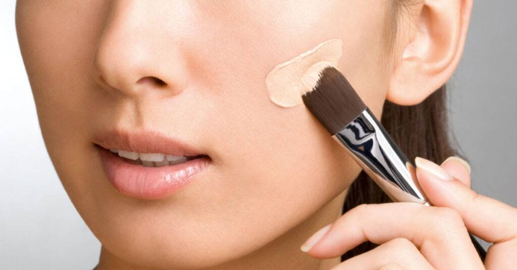 Greșeli pe care le faci atunci când aplici fondul de ten