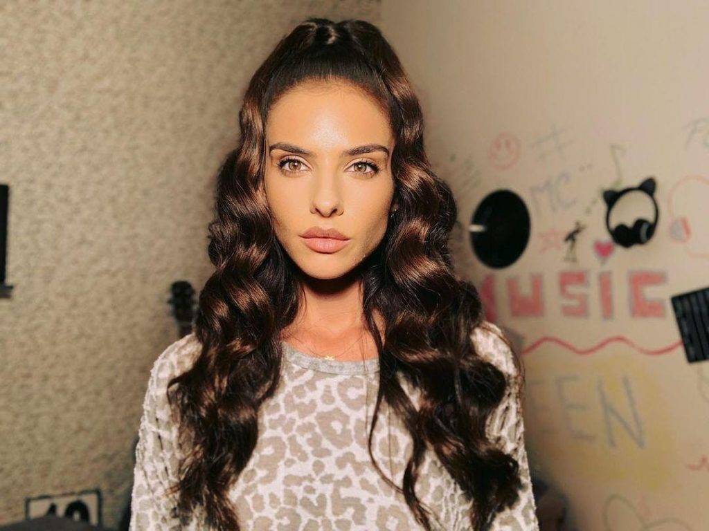 Melina Dumitru este una dintre femeile care are șanse mari să câștige Survivor România 2021