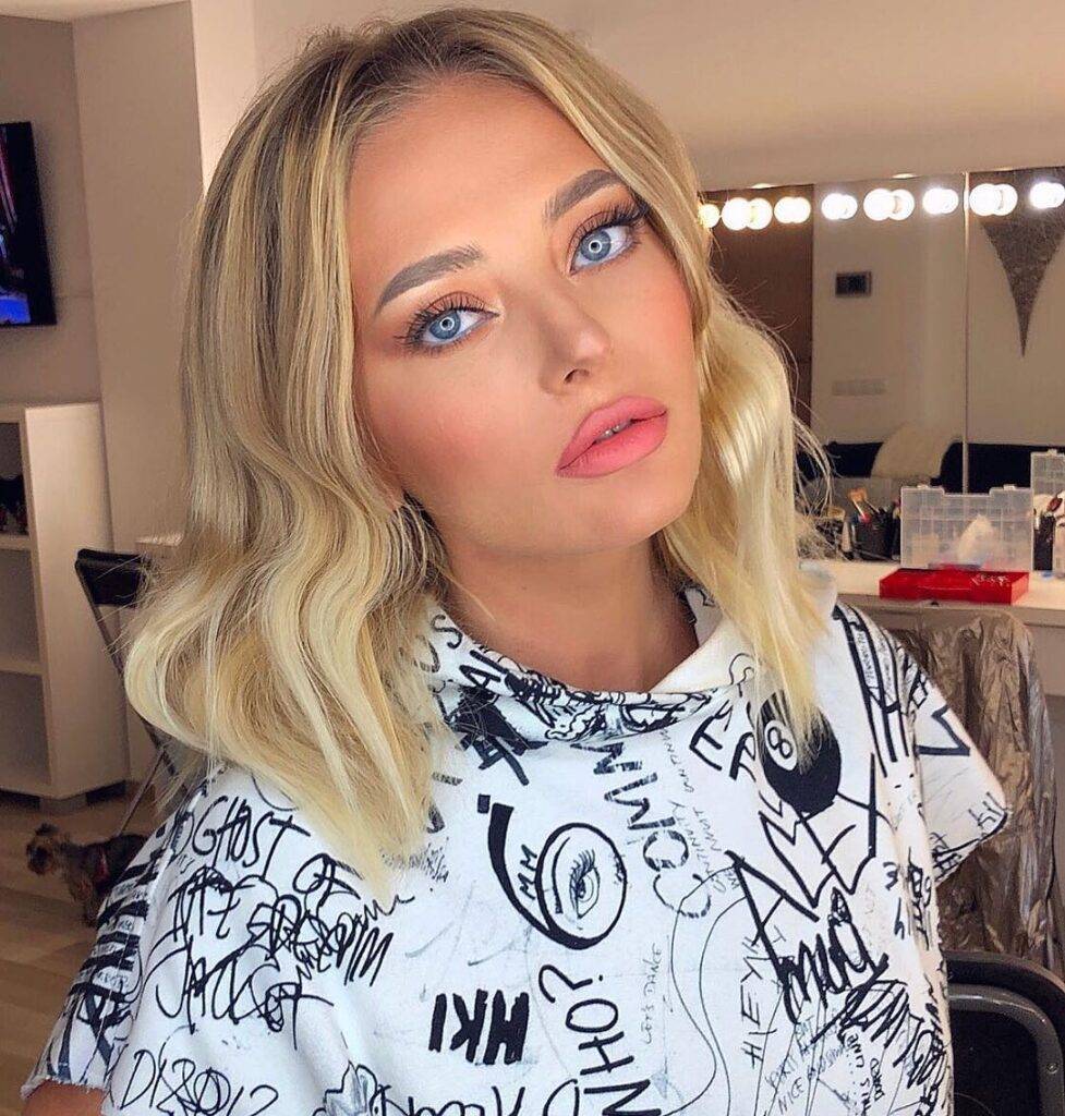 Delia și-a sărbătorit ziua de naștere cu persoanele dragi ei! Artista a împlinit frumoasa vârstă de 39 de ani