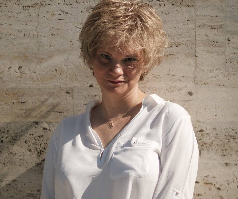 Nicoleta Marini, Timpul s-a ghemuit în corole, Carantină 3