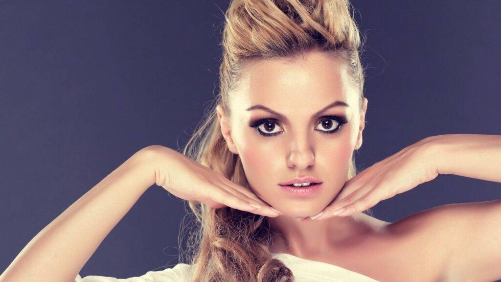 Alexandra Stan vorbește despre secretele frumuseții veșnice! Cum reușește artista să arate mereu atât de bine?