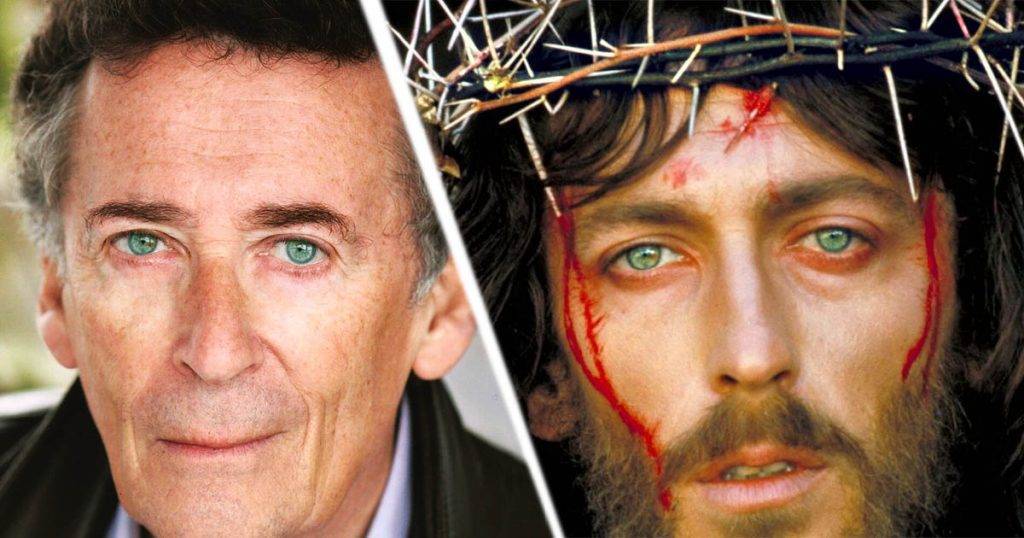 Cum arată acum Robert Powell, cel care l-a interpretat în urmă cu 44 de ani pe Iisus din Nazaret?