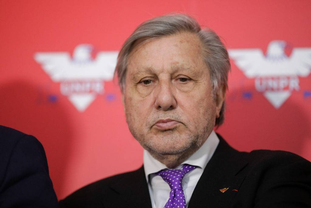 Ilie Năstase simte nevoia să fie apreciat de către cei din Capitală. Acesta vrea să aibă o statuie