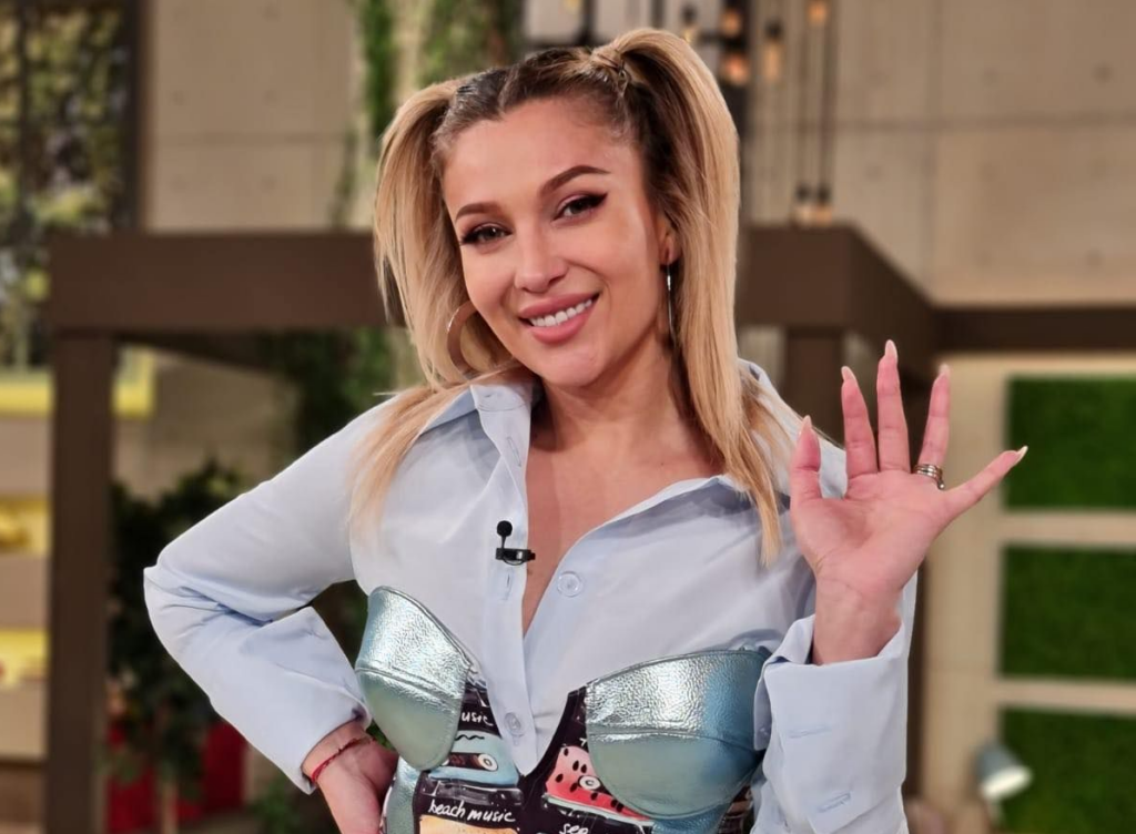 Lora a recunoscut care este realul motiv pentru care a ales să se retragă din televiziune pentru o perioadă