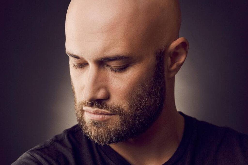 Mihai Bendeac este împotriva căsătoriei din cauza unor traume din trecut. Femeile sunt de vină