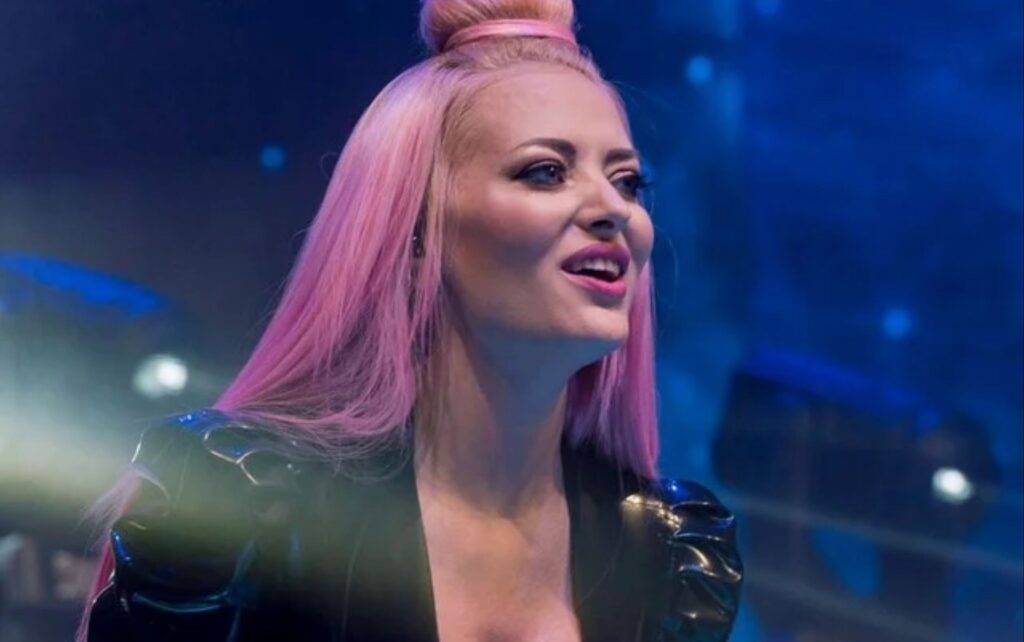 Imagini cu primele apariții ale Deliei la masa juriului „X Factor”. Cât de mult s-a schimbat din 2012