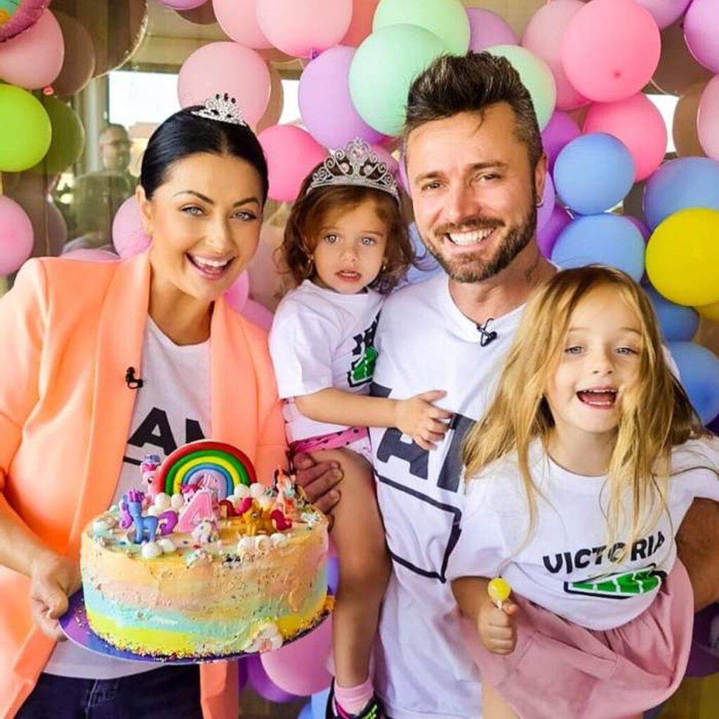 Gabriela Cristea își sărbătorește ziua de naștere din izolare. Tavi Clonda a avut grijă să-i cumpere un cadou special