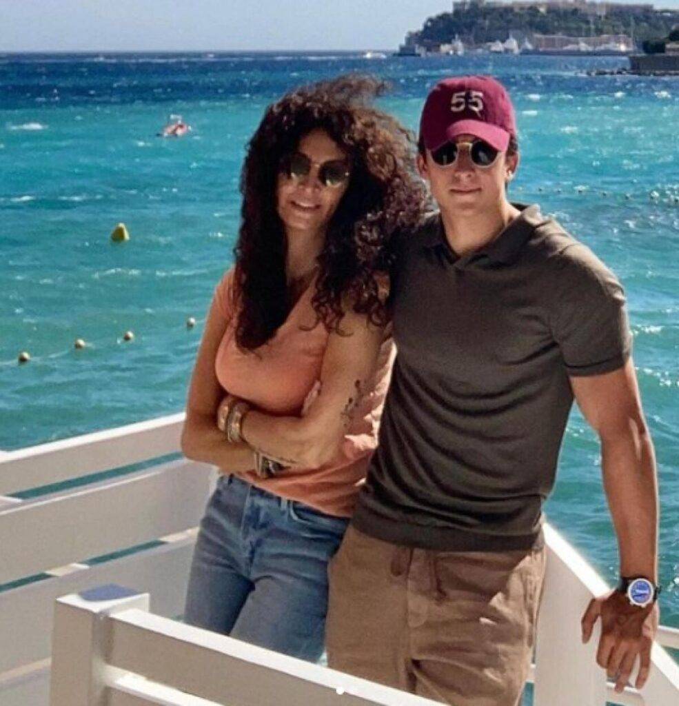 Mihaela Rădulescu, despre relația pe care o are cu Ayan și legătura dintre ei doi acum. Fiul ei studiază în America