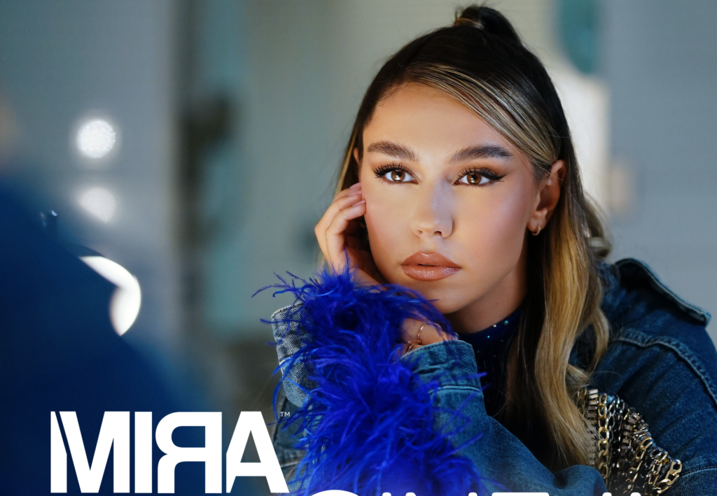 Mira le-a oferit fanilor primele imagini din interiorul casei sale. Iată cum a decis artista să amenajeze