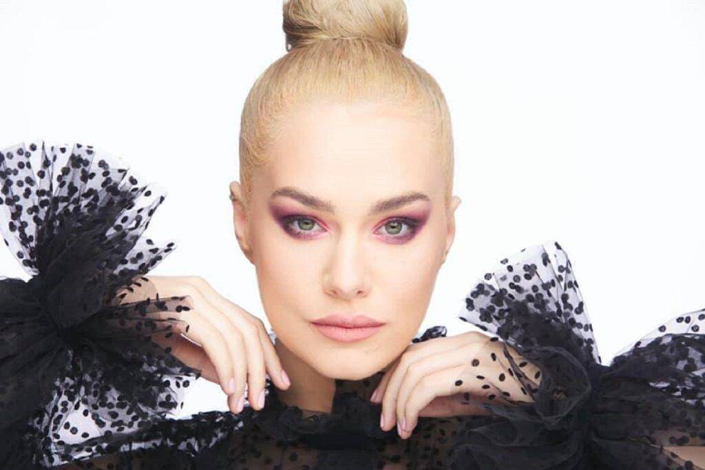 Cum își câștiga Feli banii, înainte de a deveni cunoscută