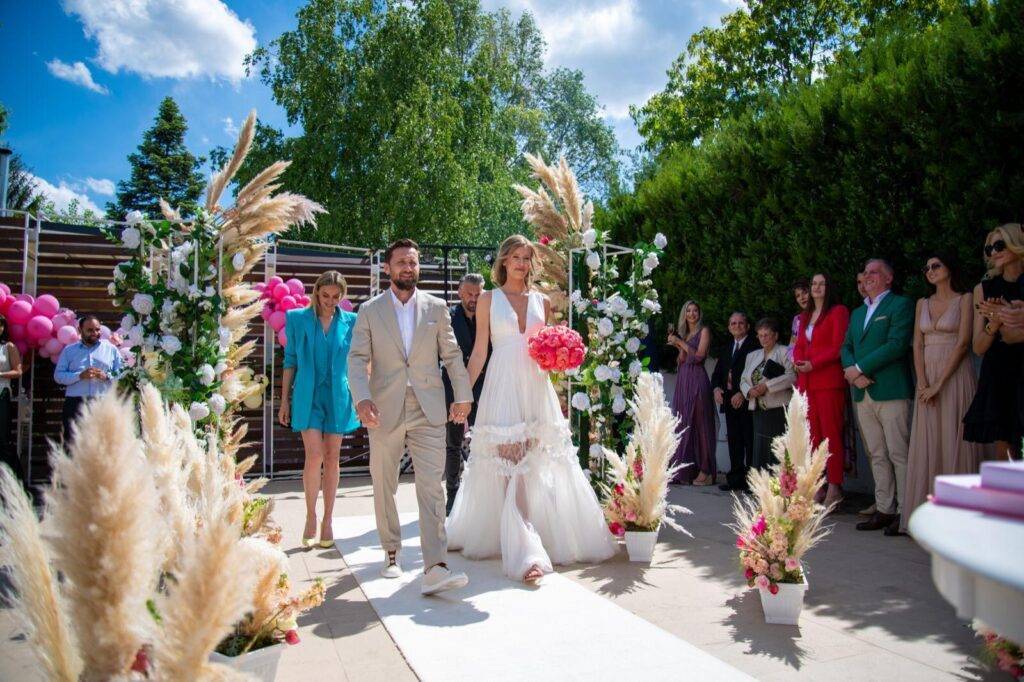 Astăzi este ziua de naștere a Gabrielei Prisăcariu Oțil. Imaginea superbă postată de Dani Oțil în social media