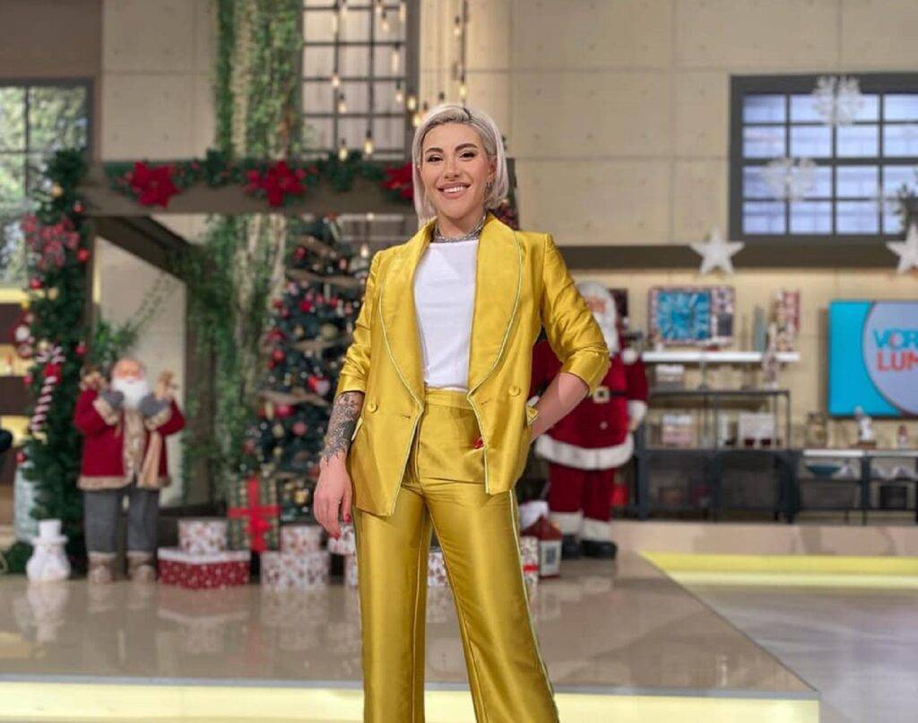 Cum a fost surprinsă Nicoleta Nucă de iubitul ei! Ziua de Moș Nicolae, un mare motiv de sărbătoare în casa lor