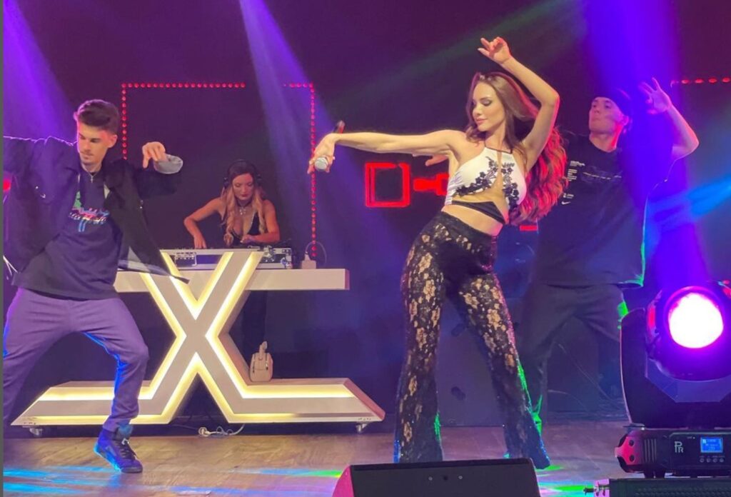 Otilia Bilionera a deschis proces împotriva fostului său impresar. Sunt mulți bani puși în joc