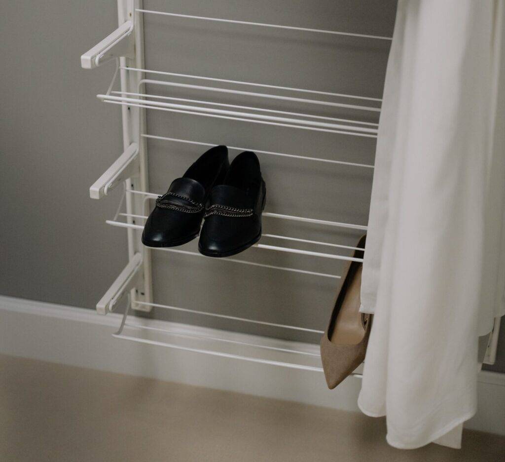 Pantofii cu toc - acum accesoriul preferat al femeilor, cândva purtat de măcelari sau soldați pe front