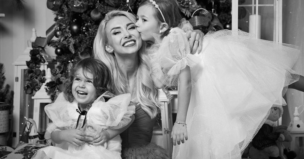 Andreea Bălan, Ella și Clara