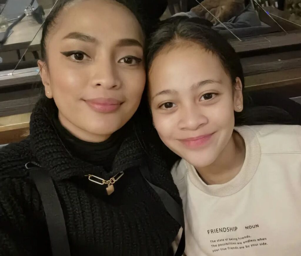 Bella Santiago și Kescielle