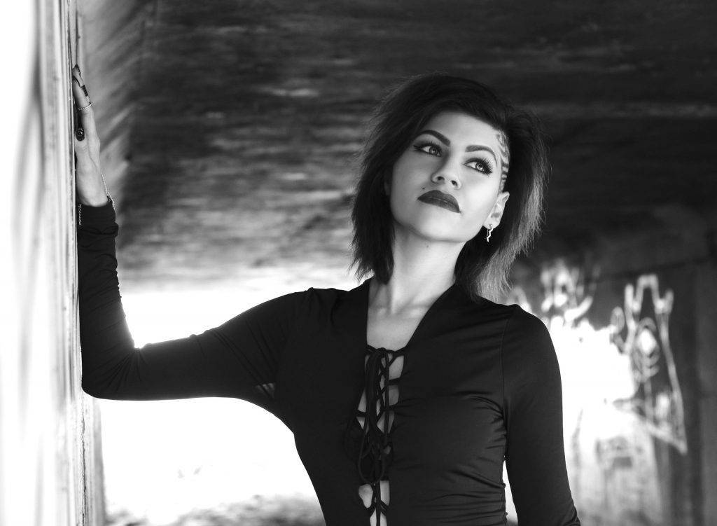 tunsori femei față pătrată