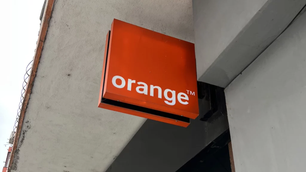 Atenție români! Aceste telefoane rămân fără semnal, anunțul făcut de Orange România
