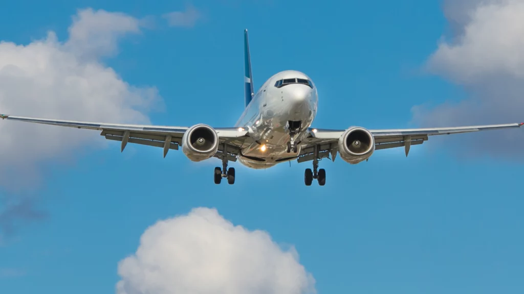 Prima companie românească cu zboruri directe în SUA după mai bine de două decenii