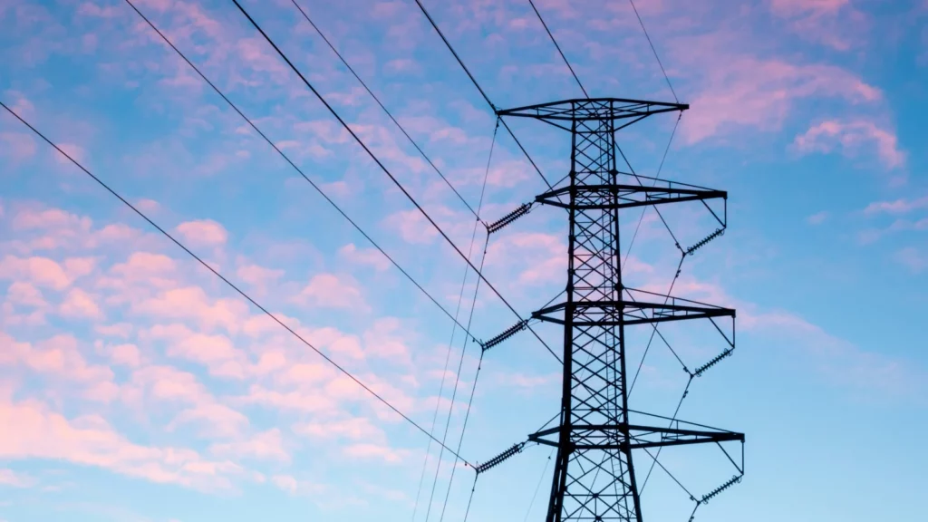 Scad prețurile la gaze și energie electrică! Scăderea se datorează creșterii producției de energie eoliană