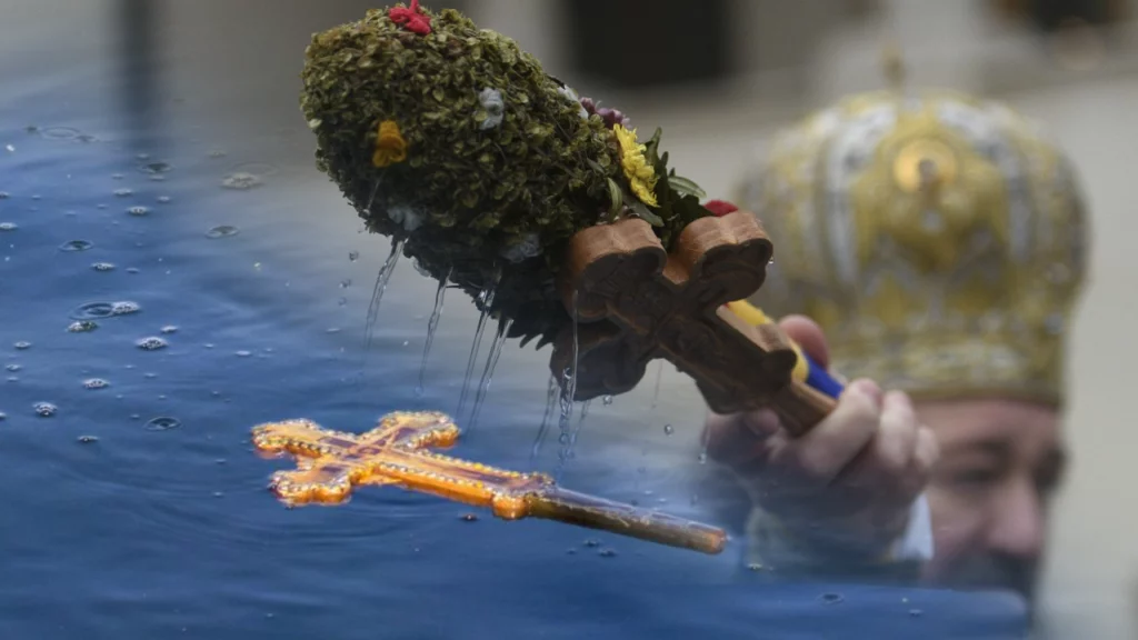 Boboteaza: Tradiții seculare și superstiții - Descoperă misterul și magia sărbătorii de pe 6 Ianuarie